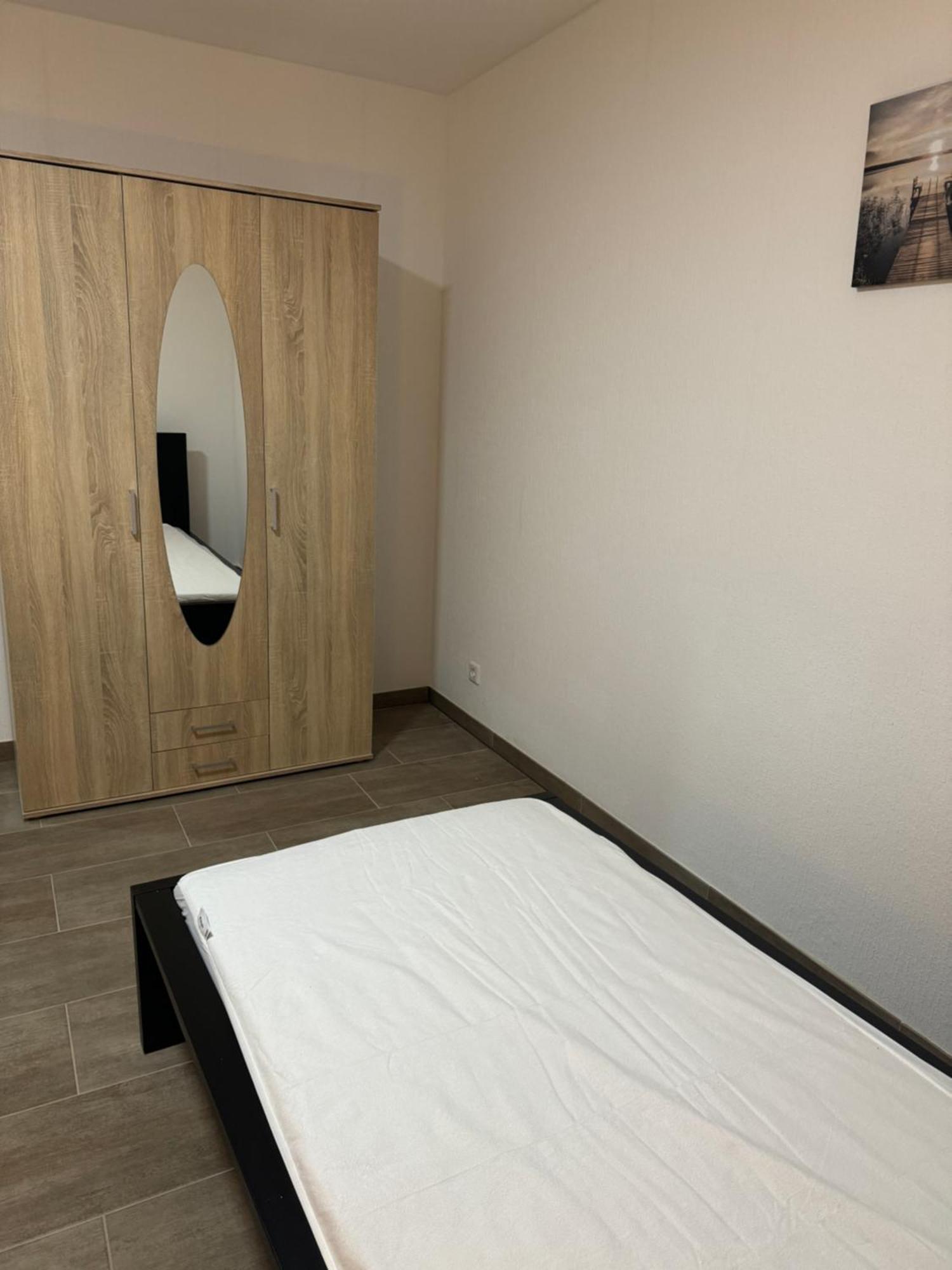Laras Voll Ausgestattete Gartenwohnung Mit Wlan Und Tv Werne Εξωτερικό φωτογραφία