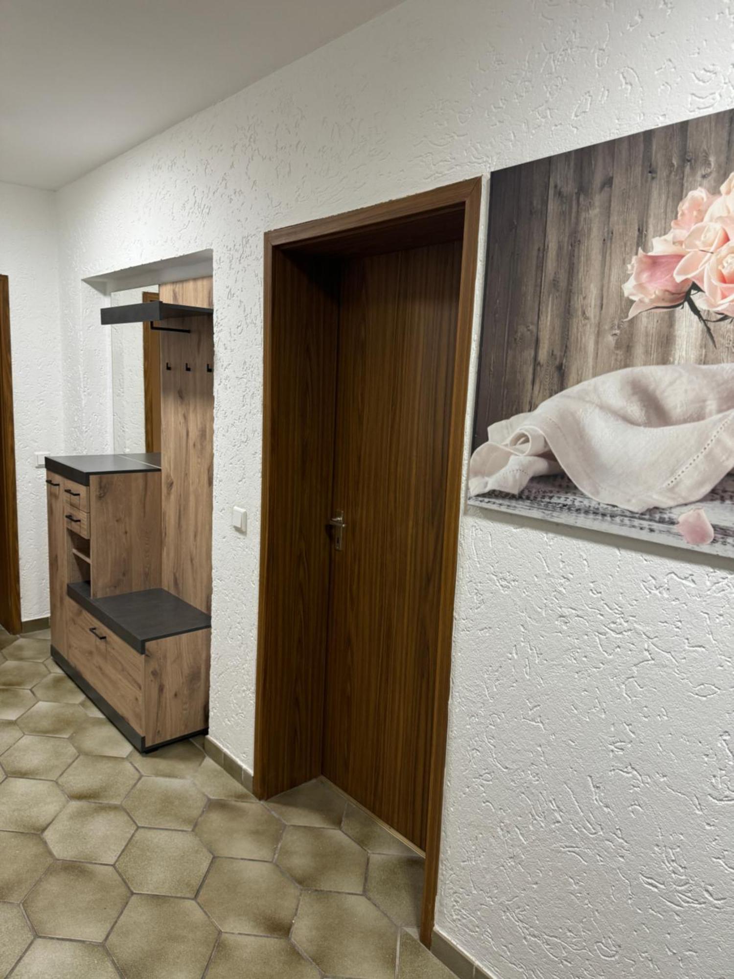 Laras Voll Ausgestattete Gartenwohnung Mit Wlan Und Tv Werne Εξωτερικό φωτογραφία